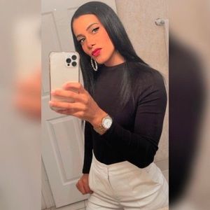 Meet your Posher, Pamela